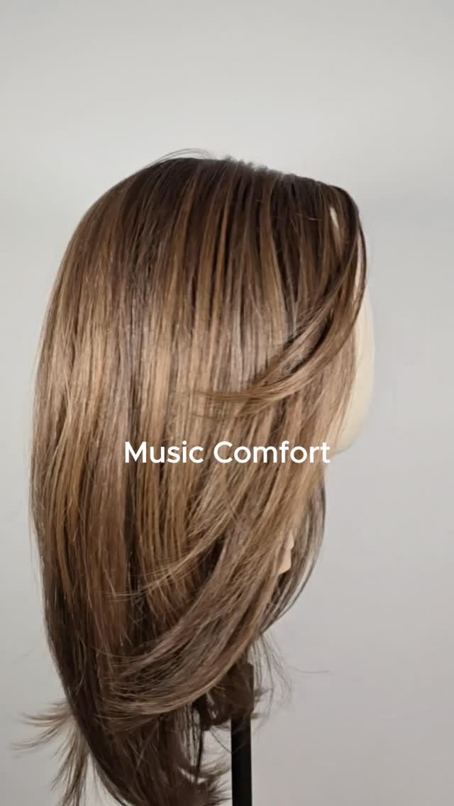 Zoom sur la perruque Music Comfort d'Ellen Wille 😍

Fibre synth&eacute;tique r&eacute;sistante &agrave; la chaleur + tulle cin&eacute;ma = effet cuir chevelu ultra naturel et une chevelure longue fluide 🤍
 🎨 Coloris : Chocolate Rooted

Une coupe longue &eacute;l&eacute;gante, d&eacute;licatement effil&eacute;e autour du visage pour un mouvement naturel&hellip; parfaite pour un look quotidien chic ou une touche de f&eacute;minit&eacute; affirm&eacute;e.
Caract&eacute;ristiques :
 ✔️ Cheveux fibre synth&eacute;tique r&eacute;sistante &agrave; la chaleur (coiffable jusqu&rsquo;&agrave; 130 &deg;C)
 ✔️ Coupe : longue et l&eacute;g&egrave;rement d&eacute;grad&eacute;e
 ✔️ Longueur : env. 35 cm
 ✔️ Tulle cin&eacute;ma / bordure invisible pour un rendu frontal bluffant
 ✔️ Confort bonnet Mono-filament + Tresse (indice confort 4)
 
📝 Prise en charge possible :
 Ce mod&egrave;le peut entrer dans la prise en charge Classification S&eacute;curit&eacute; Sociale Classe II (selon prescription et situation).

🛍️ Disponible sur clic-perruques.fr
 📩 Besoin d&rsquo;un conseil couleur/taille ? On est l&agrave; pour vous accompagner 🫶

___
#clicperruques #ellenwille #proth&egrave;secapillaire #alopecie #perruque